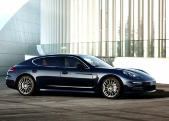 The new Porsche Panamera in the UAE
