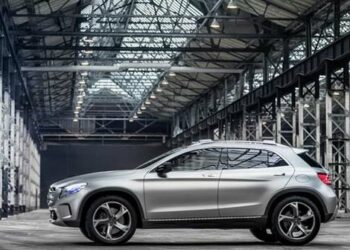 Mercedes-Benz GLA SUV unveiled