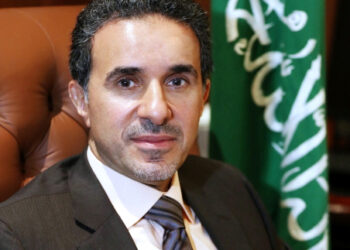 Saudi Ambassador to Australia Meets Businessmen