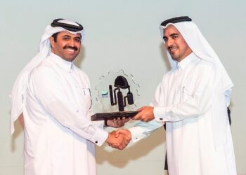 HE Dr. Al-Sada Honours Winners of the HSE Excellence Awards 2013