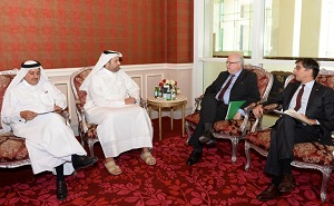Economy and Trade Minister Meets Zealand, France Ambassadors