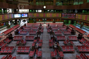 Uncertainty, lack of incentives scare investors away from stock market