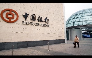 Sultan bin Khalifa receives delegation of Bank of China