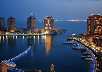 Qatar Growth Accelerates Despite Lower Oil Prices