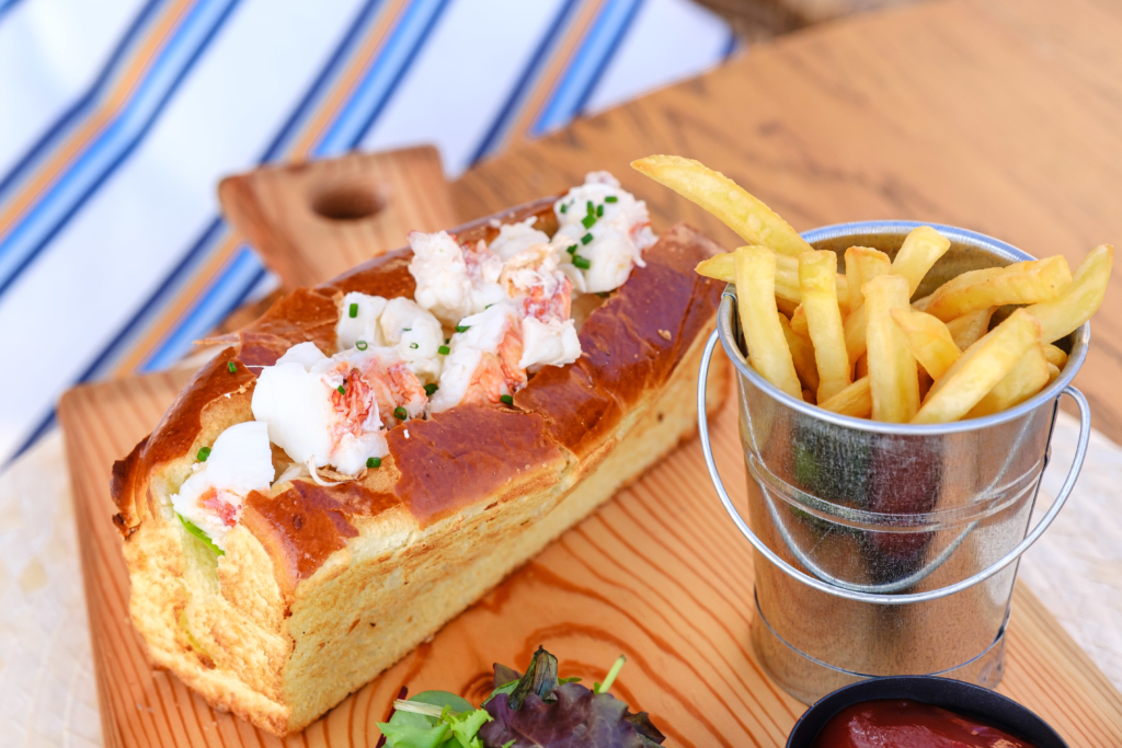 Aprons & Hammers opens at Palm Jumeirah’s West Beach