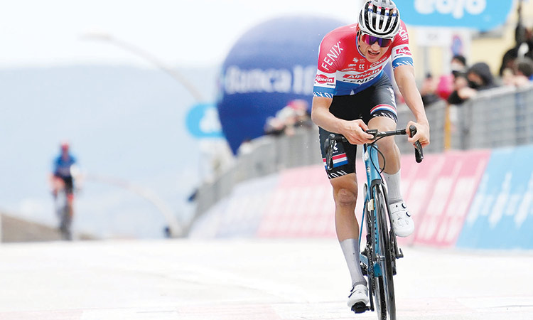 Der Poel claims Tirreno-Adriatico fifth stage as Pogacar holds lead