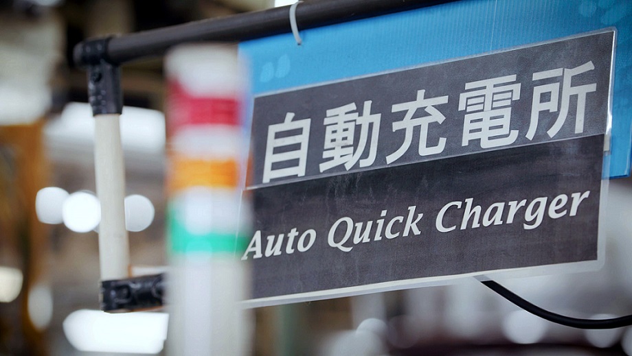 The LEAF’s lithium-ion batteries find a home in Nissan’s automated guided vehicles