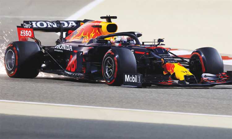 Verstappen holds off Hamilton to take pole for Bahrain Grand Prix