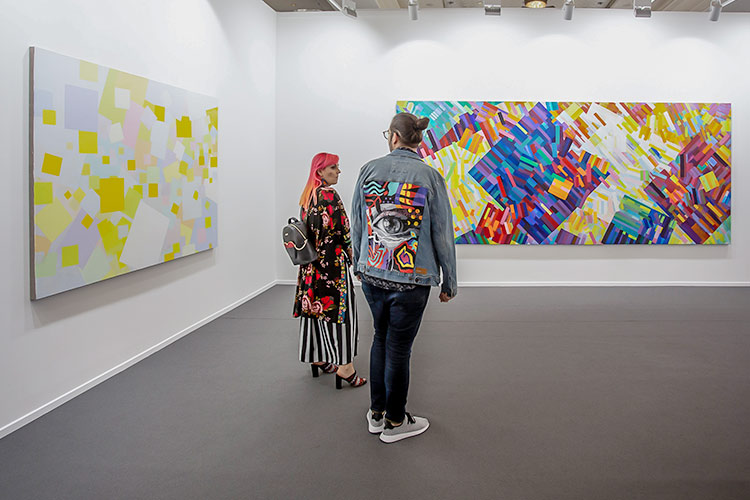 Art Dubai brushes away the blues, set to paint town red