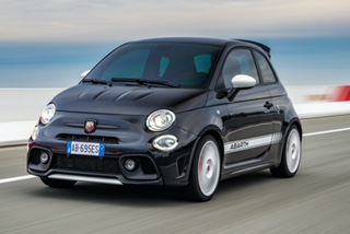New Abarth 695 Esseesse: Scorpion brand’s new “Collectors’ Edition”