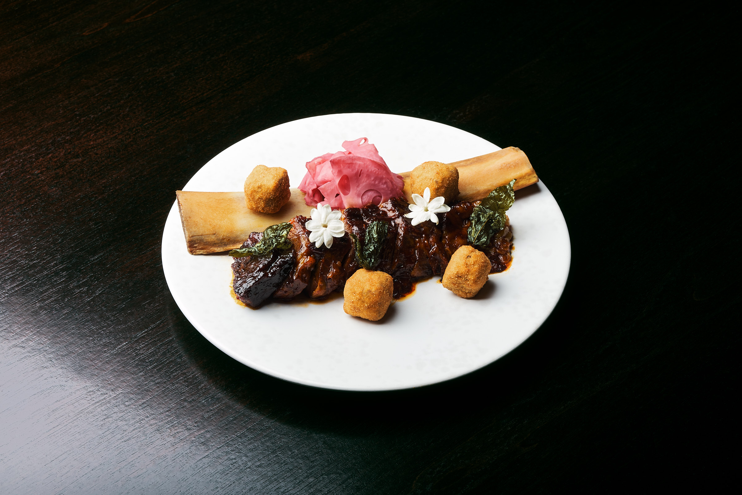 Hakkasan Presents A Six Hands Feast And Welcomes The Return OF Friday Brunch Offerings