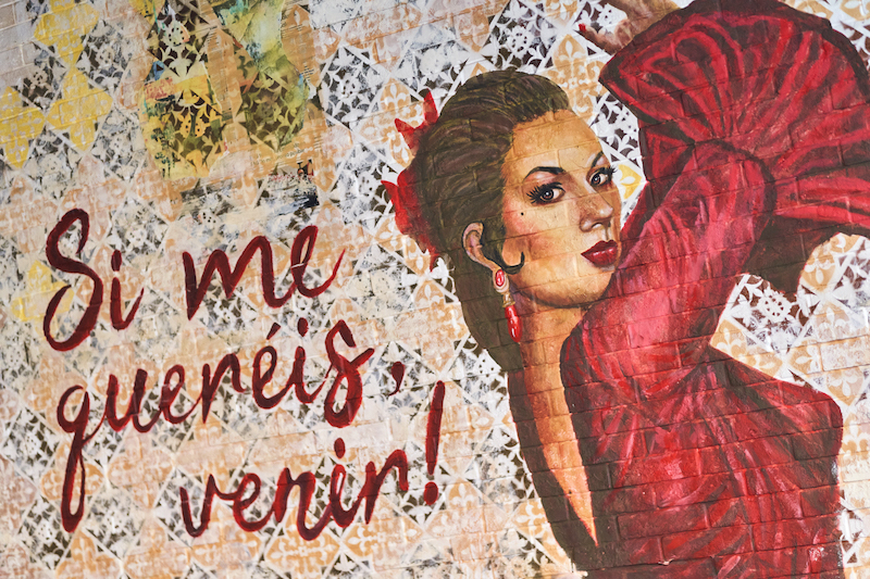 Lola Taberna Española Is Overflowing with Romance