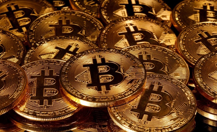 EU lawmakers set to tighten up on crypto transfers