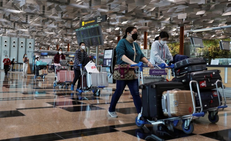 Singapore to restart work on new airport terminal as passengers return