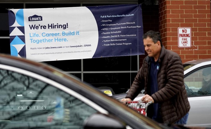 US added 428,000 jobs in April despite surging inflation