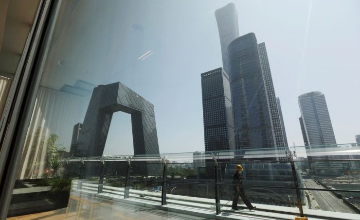 Asian companies’ profits drop for first time in 7 quarters