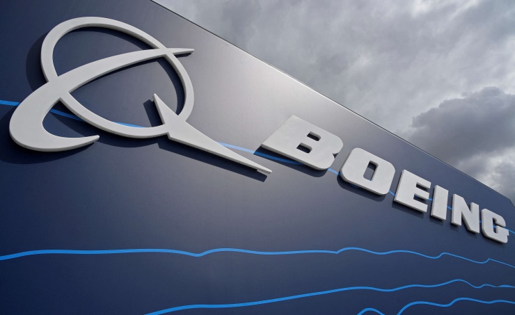 Boeing cuts 20-year industrywide outlook for planes