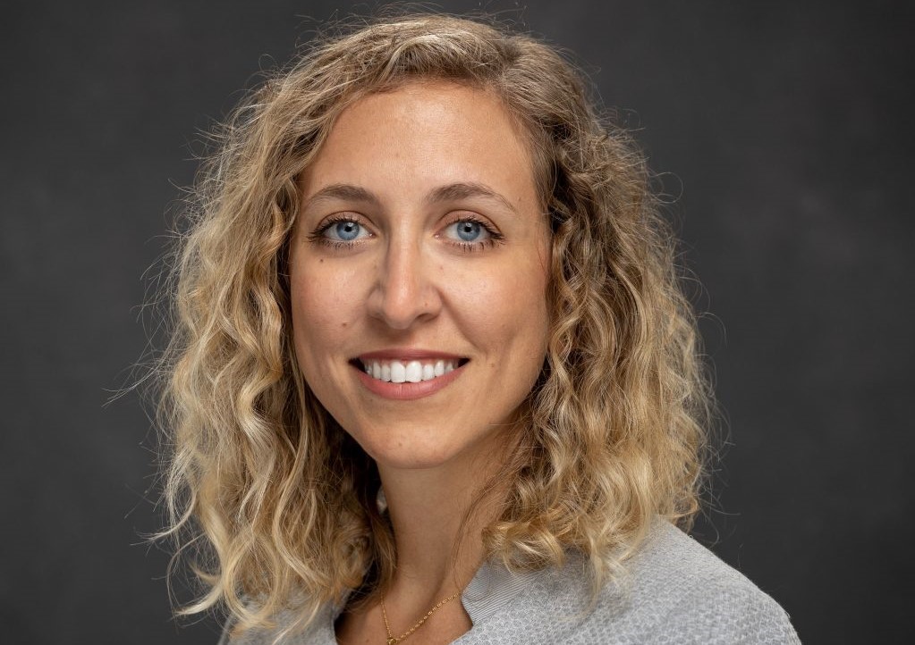 Breaking the Mould: Female Investors on the Rise in the Emirates