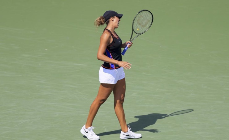 Keys knocks out No. 1 Swiatek at Western & Southern Open