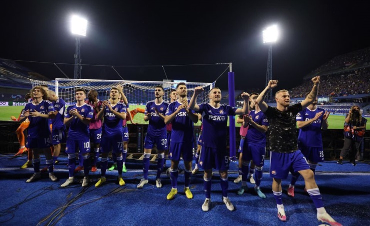 Dinamo Zagreb stun Chelsea to win Champions League opener