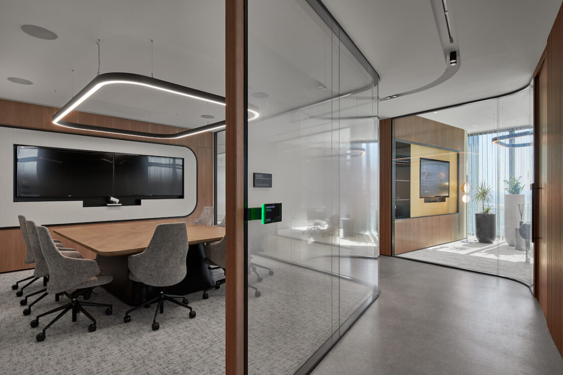 Roar creates a collaborative workspace in Dubai for multinational law firm White & Case