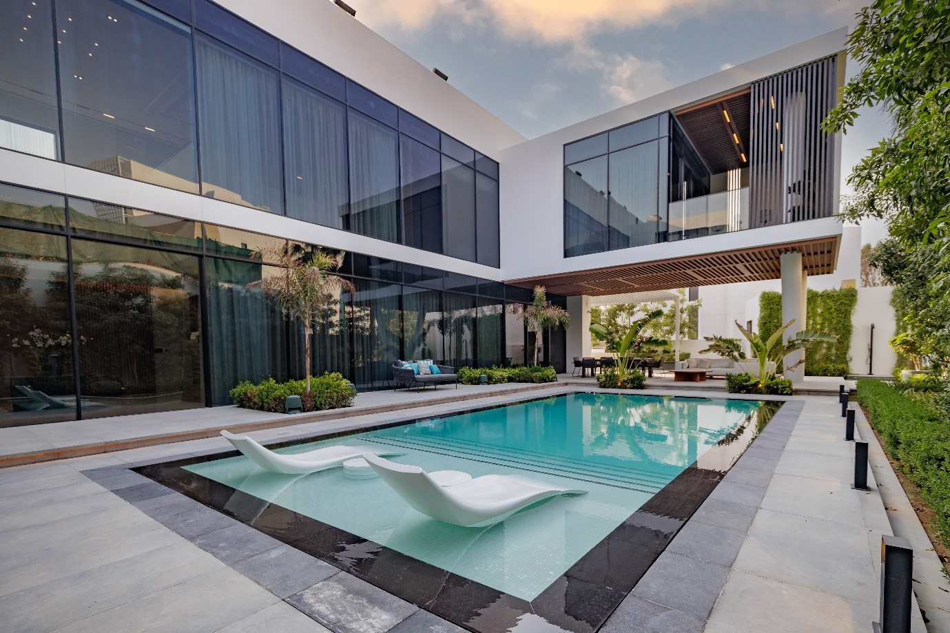 Maria Morris Real Estate Continues to Lead the Al Barari Property Market with another AED 42 Million Mansion Sale