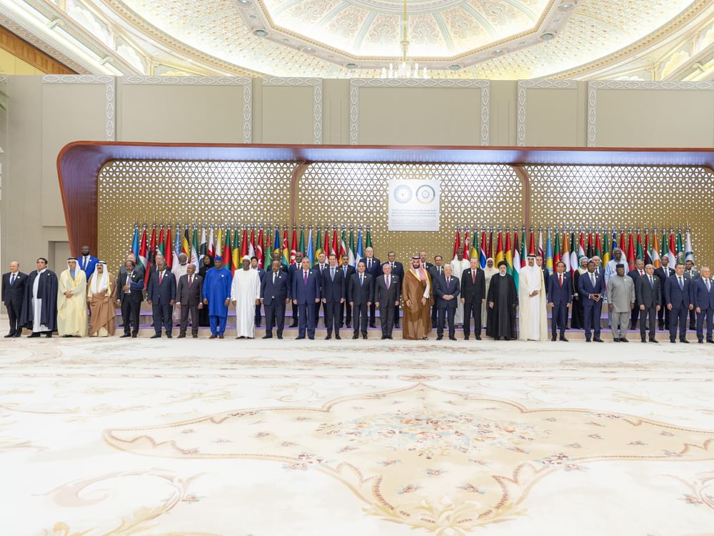 Mansour bin Zayed participates in Joint Arab-Islamic Extraordinary Summit in Riyadh