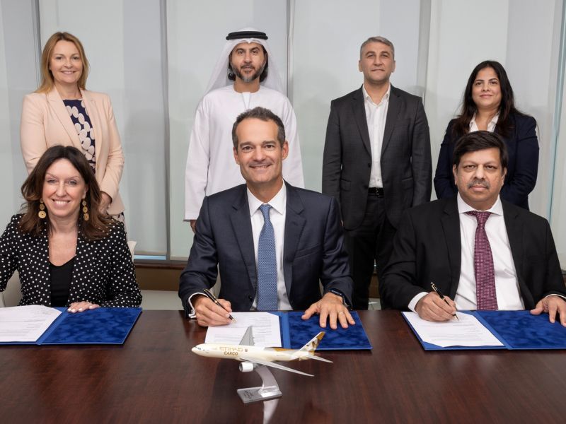 An Agreement Is Signed By Etihad Cargo, Abu Dhabi Airports, And Abu Dhabi Food Hub To Expand And Diversify The Food Trade