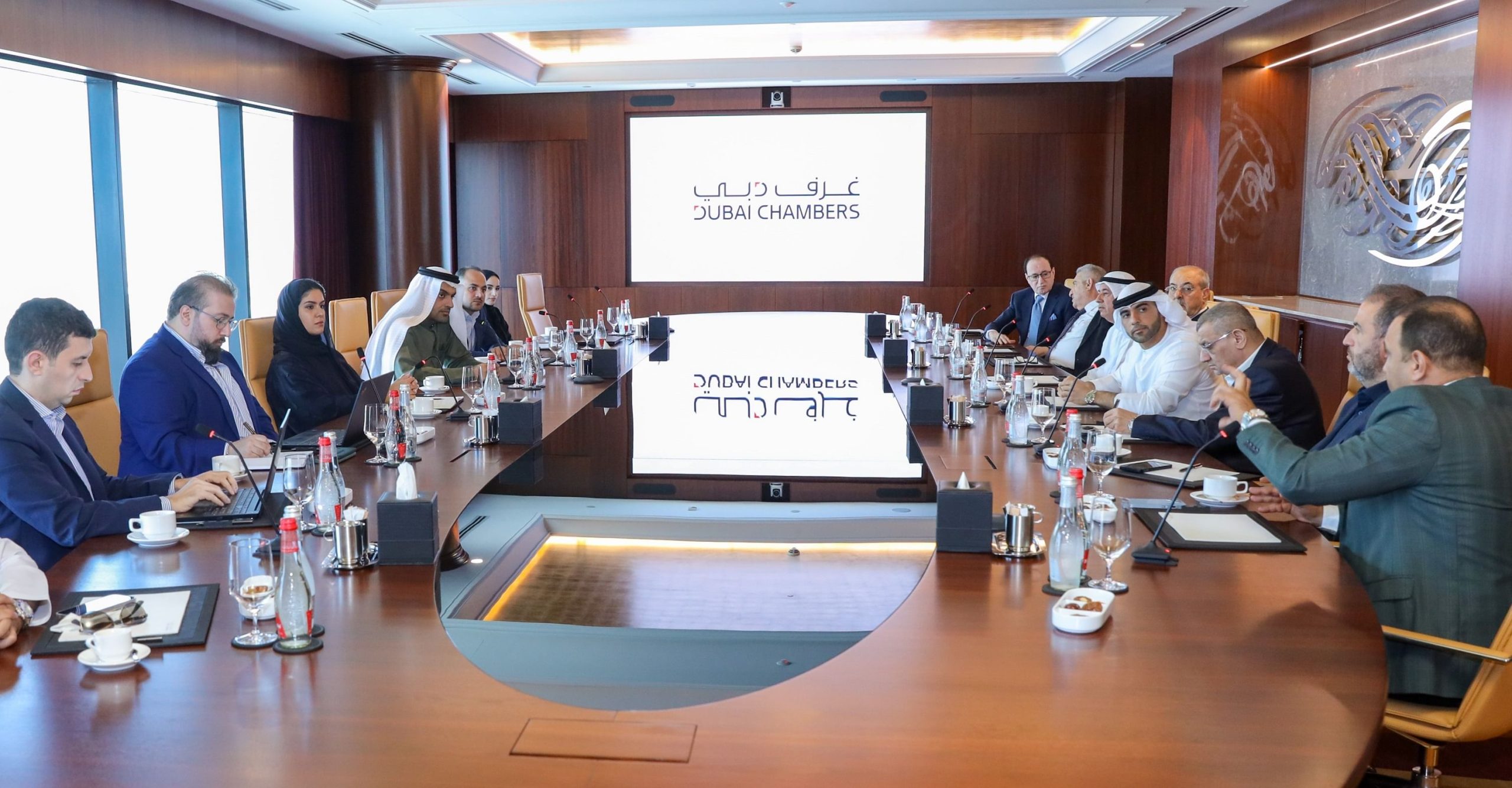 Dubai Chamber of Commerce holds discussions to accelerate growth in fruit and vegetable sector