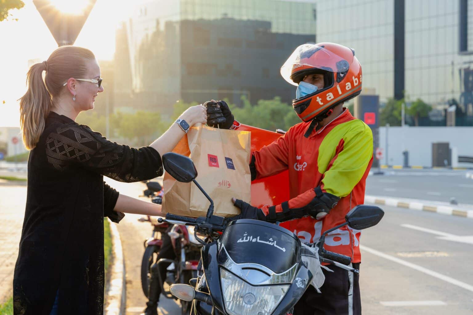 Radisson Hotels’ Initiative To Offer Iftar Food Packs For Delivery Drivers Expands