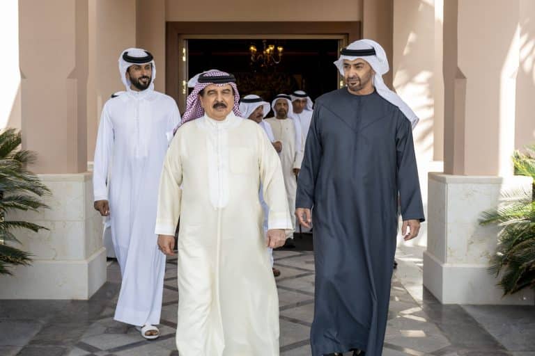 UAE President, King of Bahrain discuss fraternal relations, regional developments