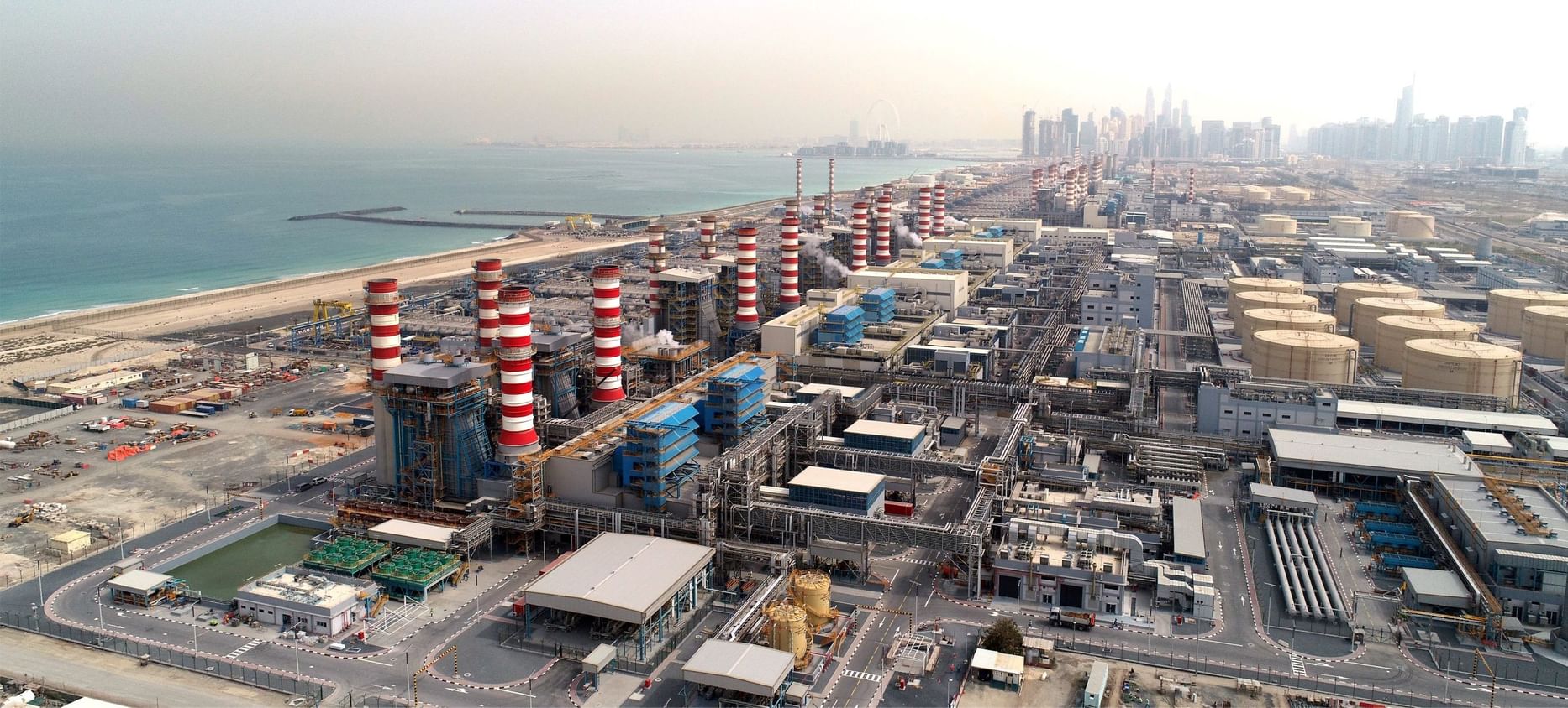 DEWA reduces carbon emissions through improvement in electricity, water production efficiency