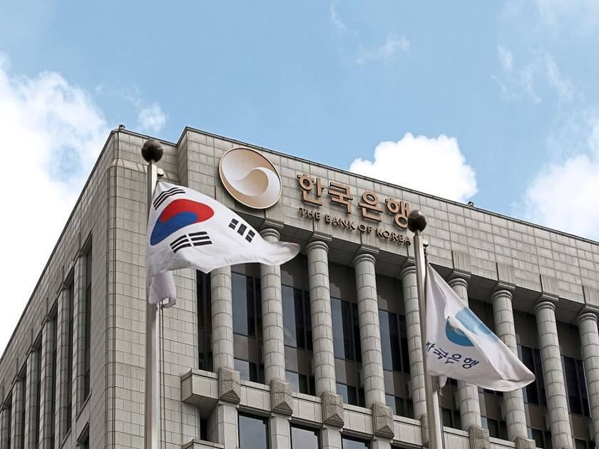 Bank of Korea Reports First Money Supply Drop Since April 2023