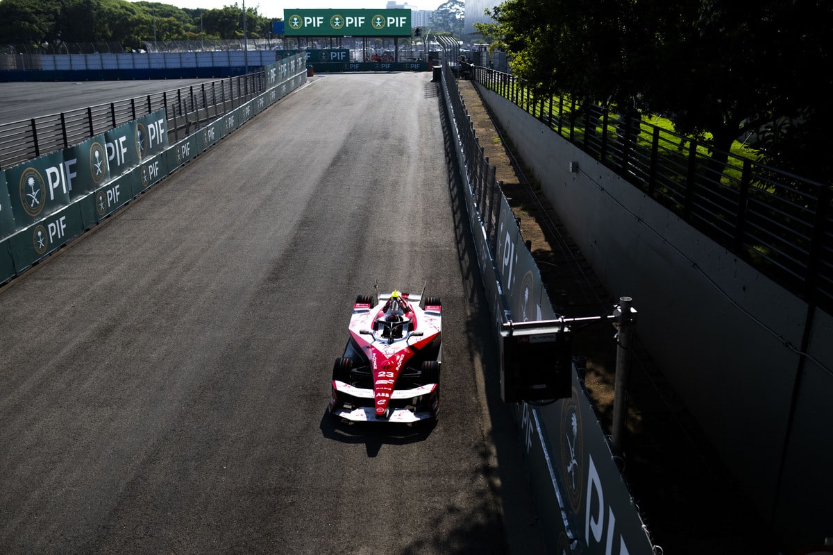 Nissan Formula E Team enjoyed a strong start to the 2025/26 ABB FIA Formula E World Championship as Oliver Rowland climbed through the field to secure a podium in São Paulo
